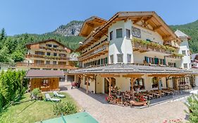 Pineta Pastry Hotel